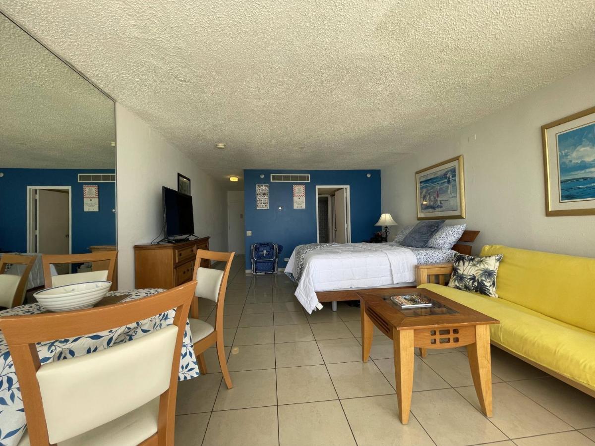 Tropical Studio At The Beach In Isla Verde San Juan Exterior photo